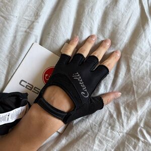 Women’s Castelly Black Cycling Gloves size Small